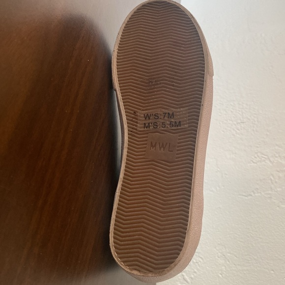 Madewell high top sneakers, navy and white - Picture 2 of 4